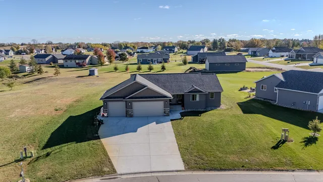 $499,900 | 4715 Dixie Lane, Alexandria, MN 56308