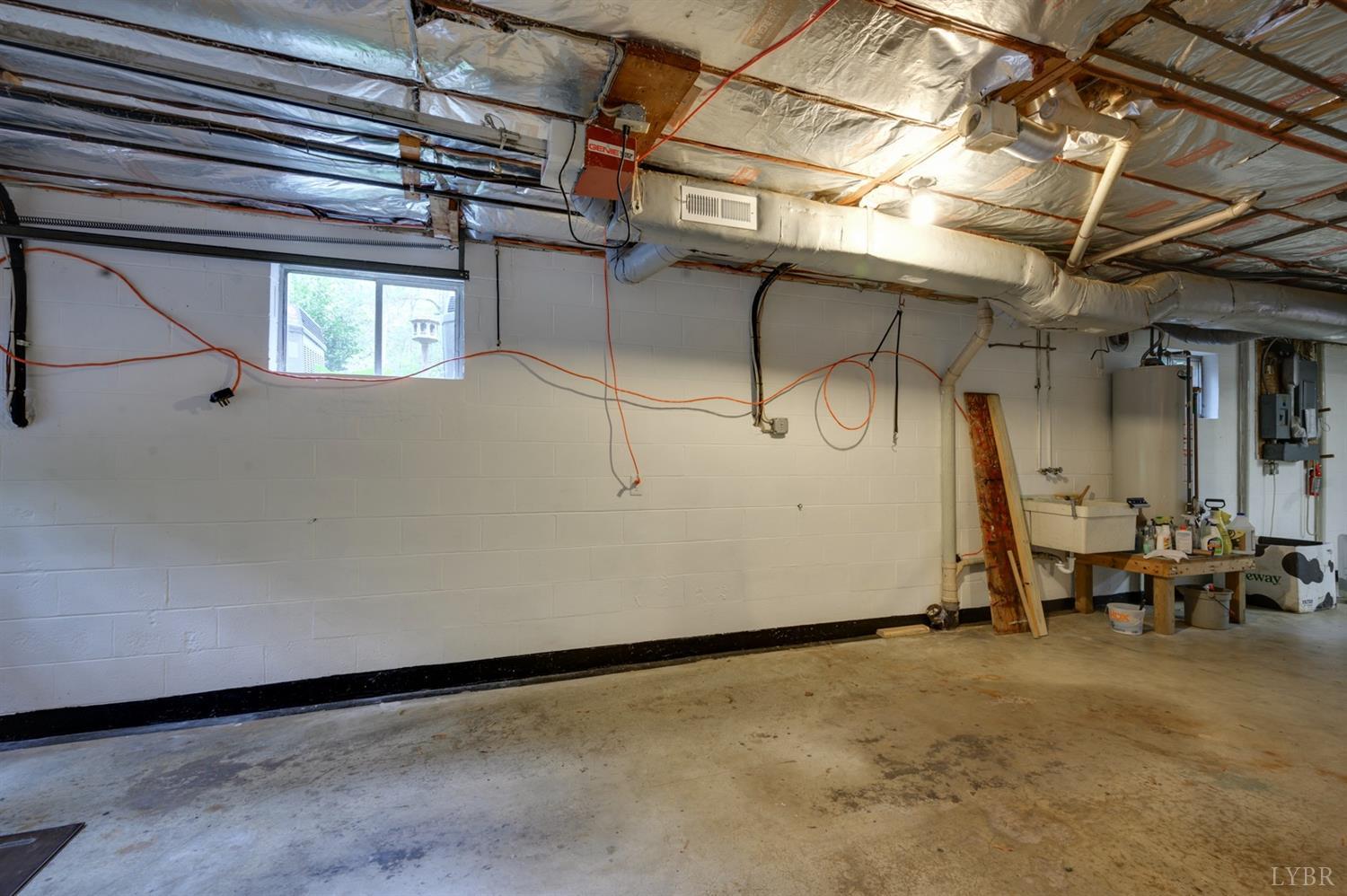 4724 Locksview Road Lynchburg, VA 24503 - Photo 35 of 56 Gallery Image 35