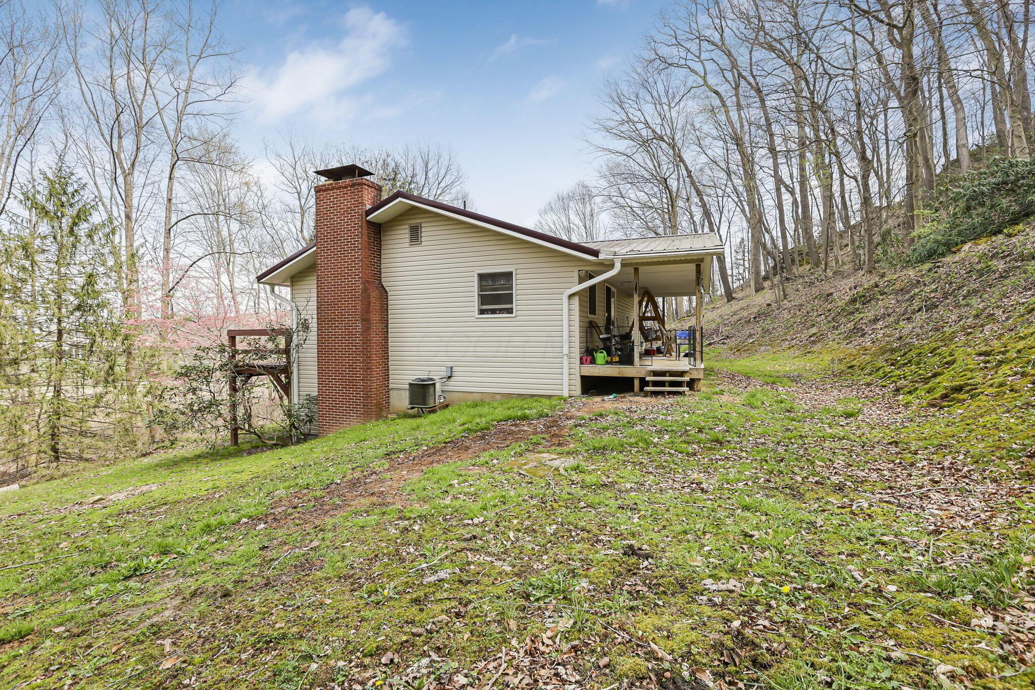 4830 Old Logan Road Southeast Lancaster, OH 43130 - Photo 32 of 51 34-web-or-mls-_S5A3119