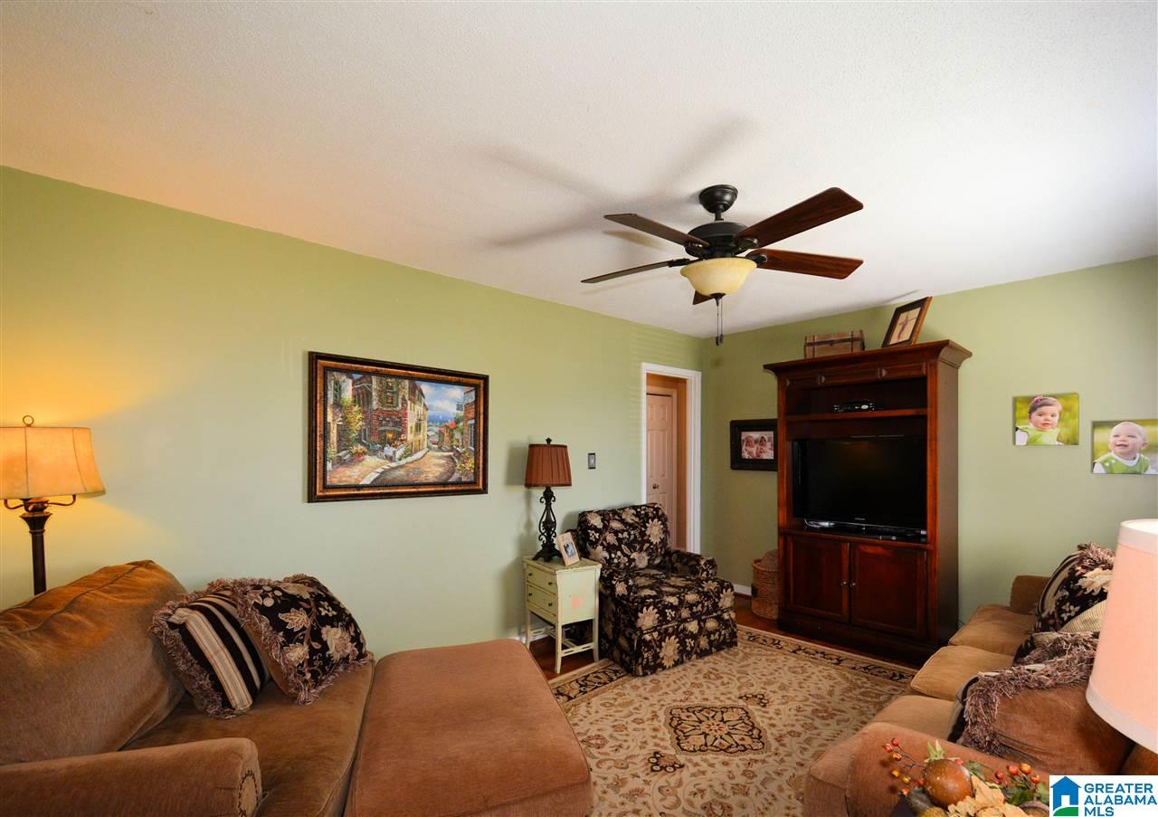 104 5th Place Pleasant Grove, AL 35127 - Photo 9 of 32