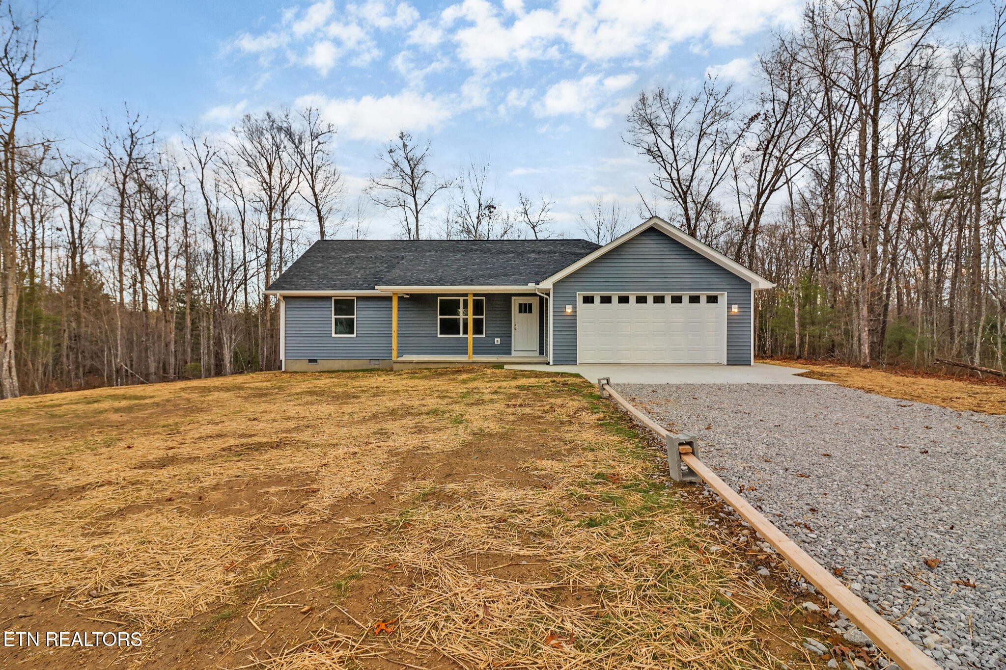 181 Jay Loop Jamestown, TN 38556 - Photo 3 of 56 Gallery Image 3