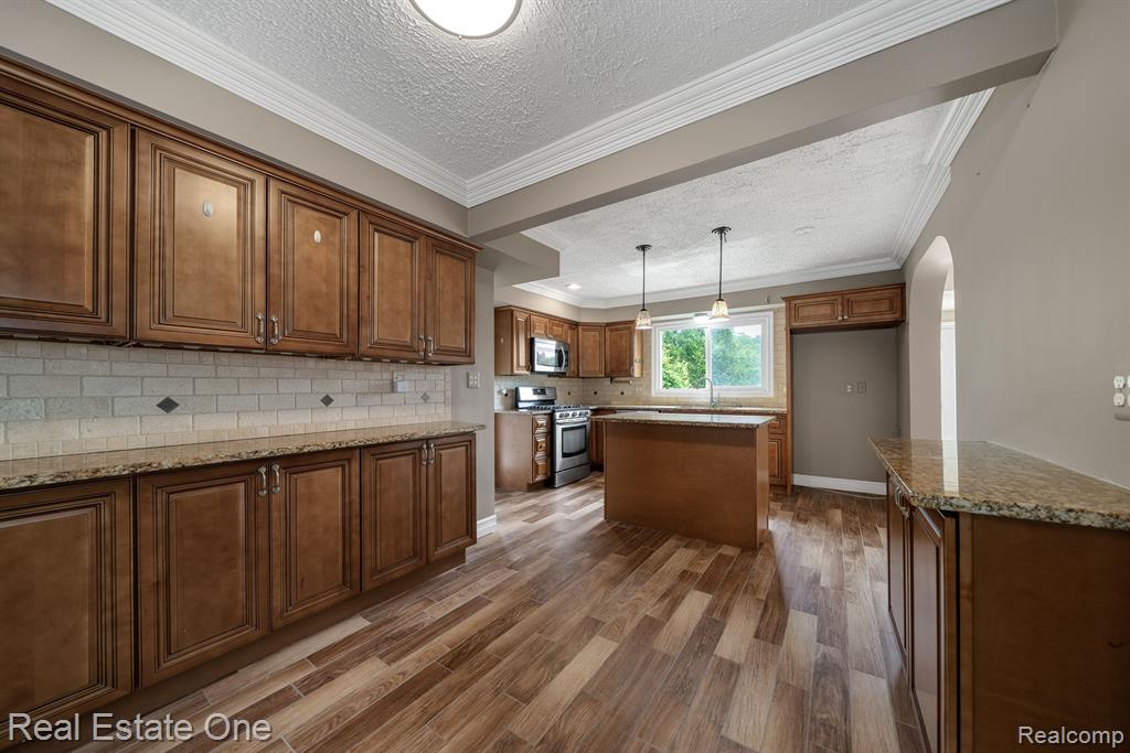 30600 Lahser Road Beverly Hills, MI 48025 - Photo 24 of 59