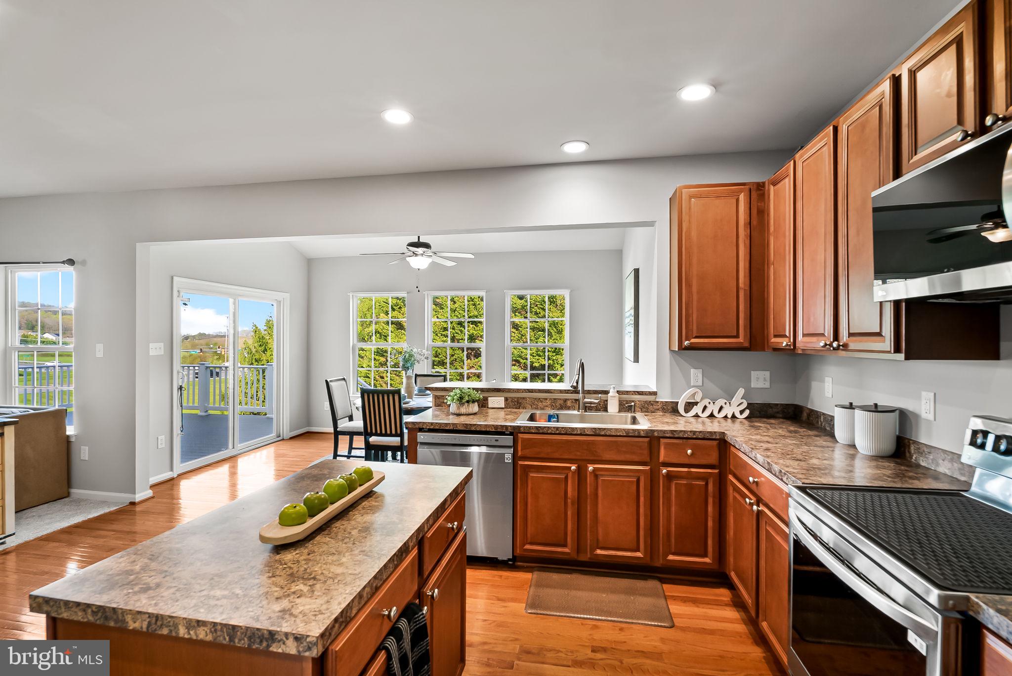 2790 Quantim Court Manchester, MD 21102 - Photo 12 of 38