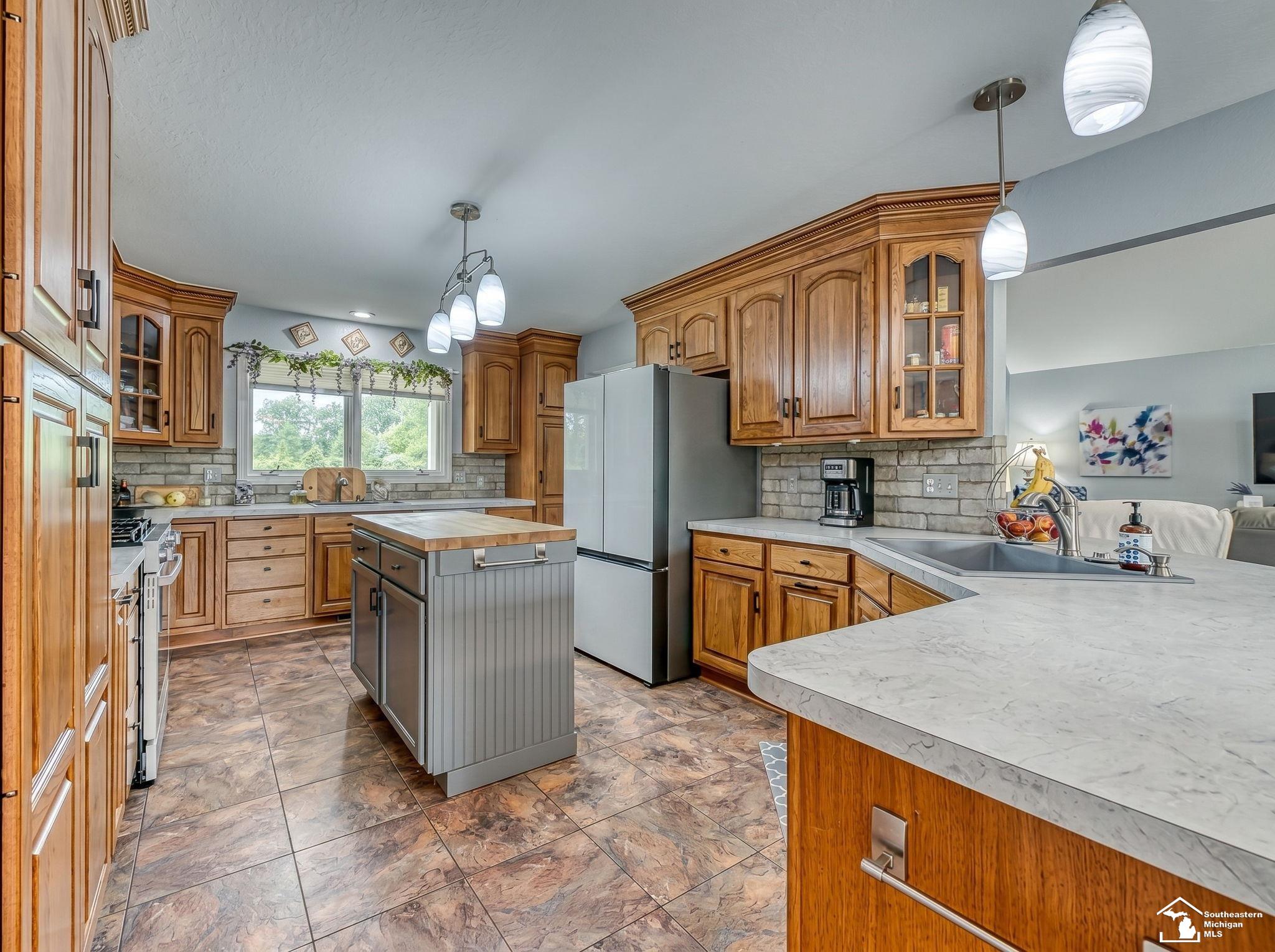 4675 Secor Road Ida, MI 48140 - Photo 6 of 76