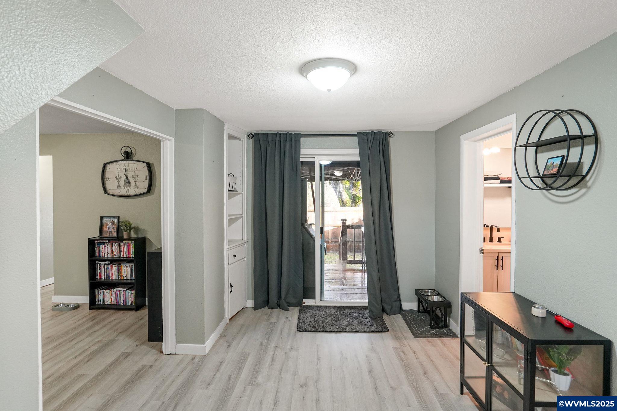 4018 Lone Oak Road Southeast Salem, OR 97302 - Photo 13 of 26 Gallery Image 13