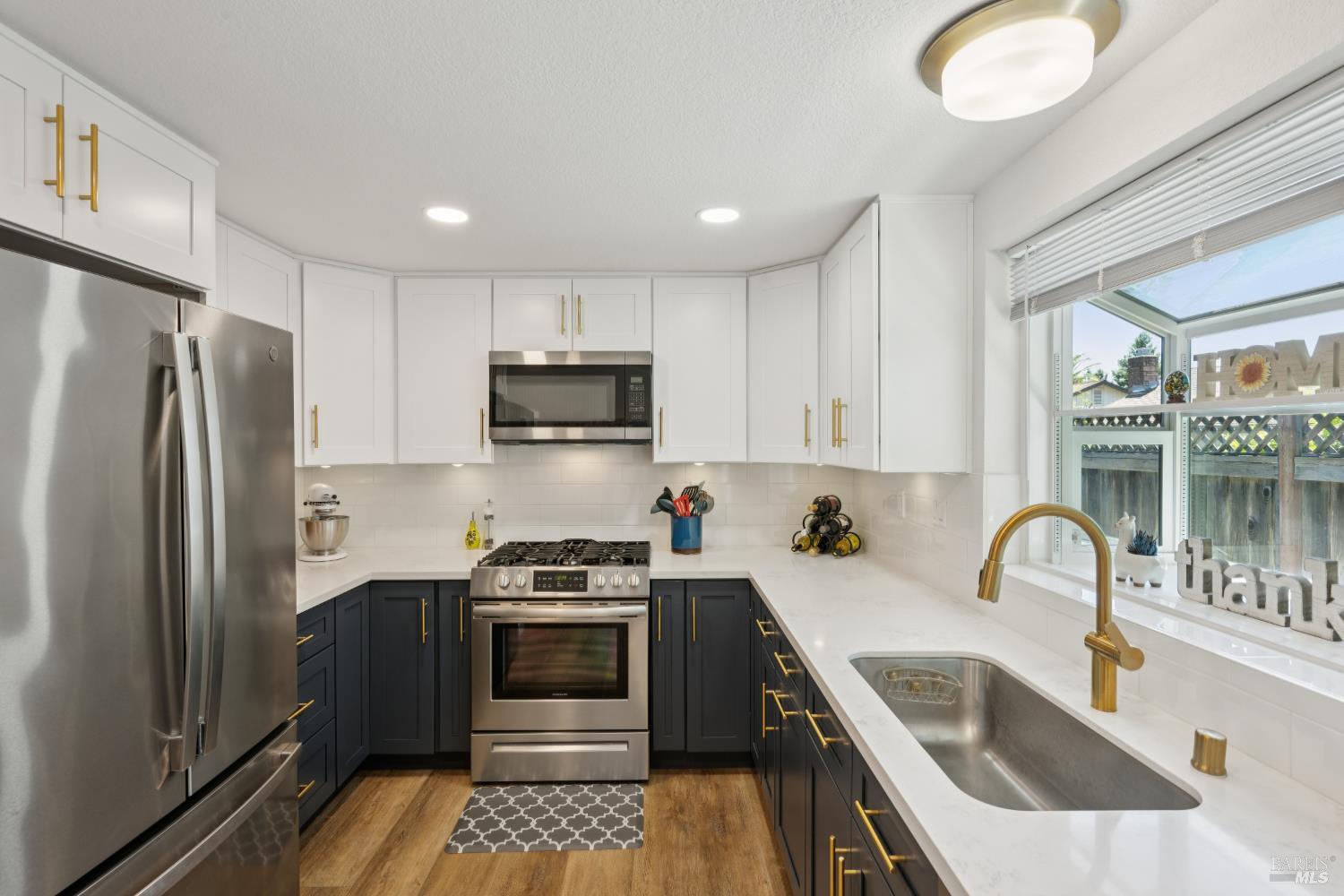 2321 Mandarin Lane Santa Rosa, CA 95401 - Photo 11 of 37