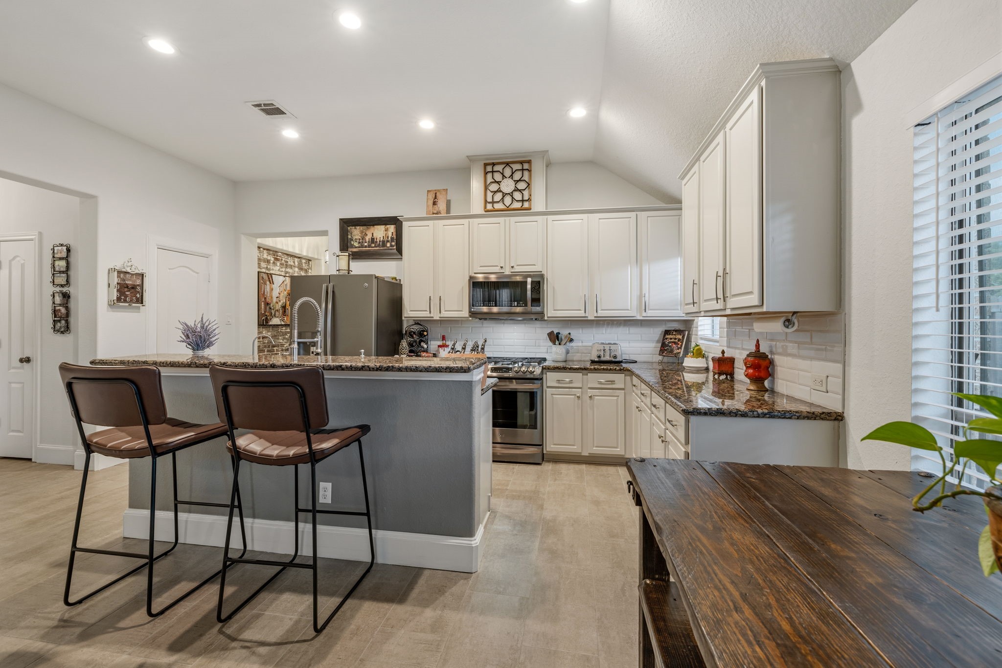 511 Oak Ridge Grove Circle Spring, TX 77386 - Photo 13 of 40