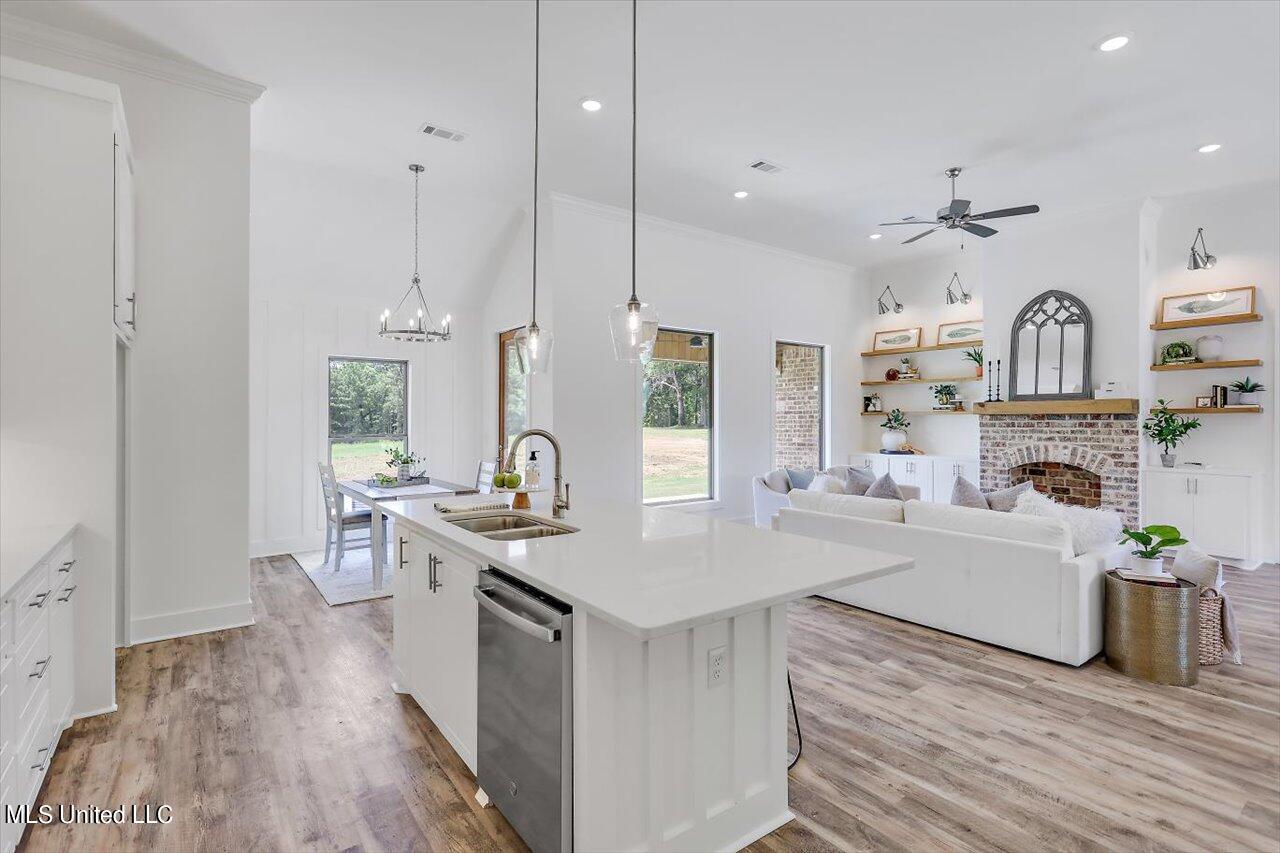 978 Mullican Road Florence, MS 39073 - Photo 11 of 35 11-978 Mullican Rd