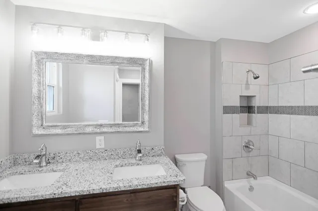 $619,900 | 2450 Highway 25, Cottontown, TN 37048