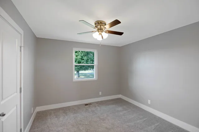 $619,900 | 2450 Highway 25, Cottontown, TN 37048