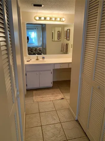 $3,700 | Undisclosed Address, Sarasota, FL 34231