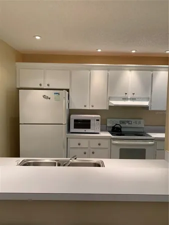 $3,700 | Undisclosed Address, Sarasota, FL 34231