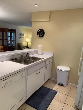 $3,700 | Undisclosed Address, Sarasota, FL 34231