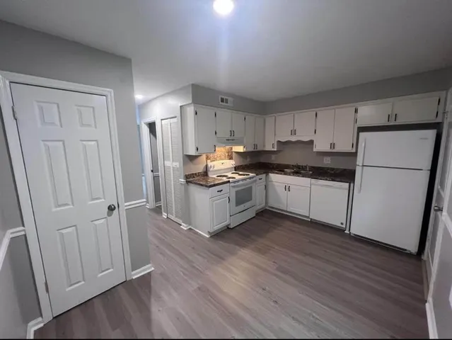 $1,725 | 7671 Hunters Ridge Lane, North Charleston, SC 29420