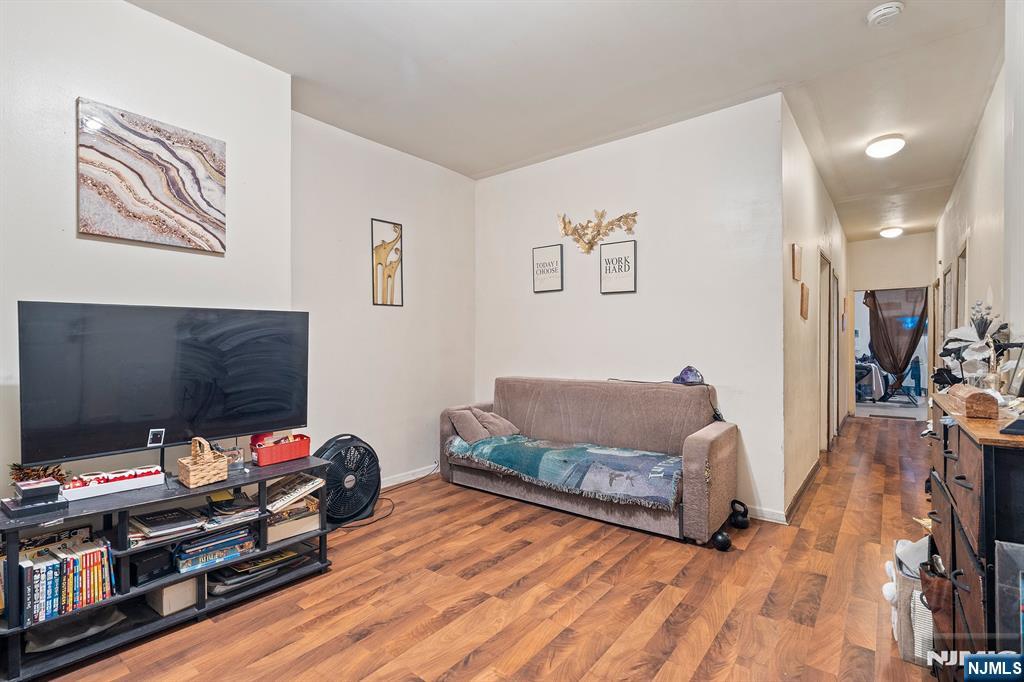 80 Pennington Street Paterson, NJ 07501 - Photo 5 of 27
