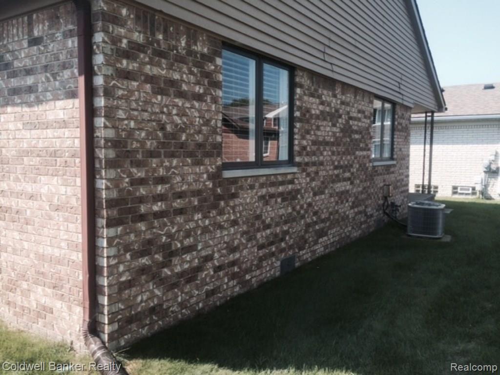 15179 Raphael Terrace Warren, MI 48088 - Photo 21 of 22