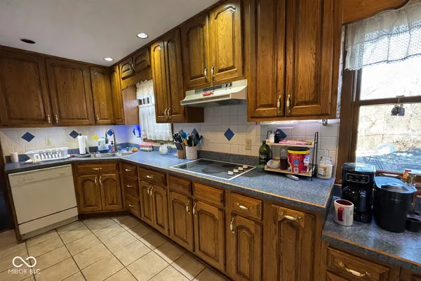 $249,900 | 1812 East Crystal Creek Drive, Terre Haute, IN 47802