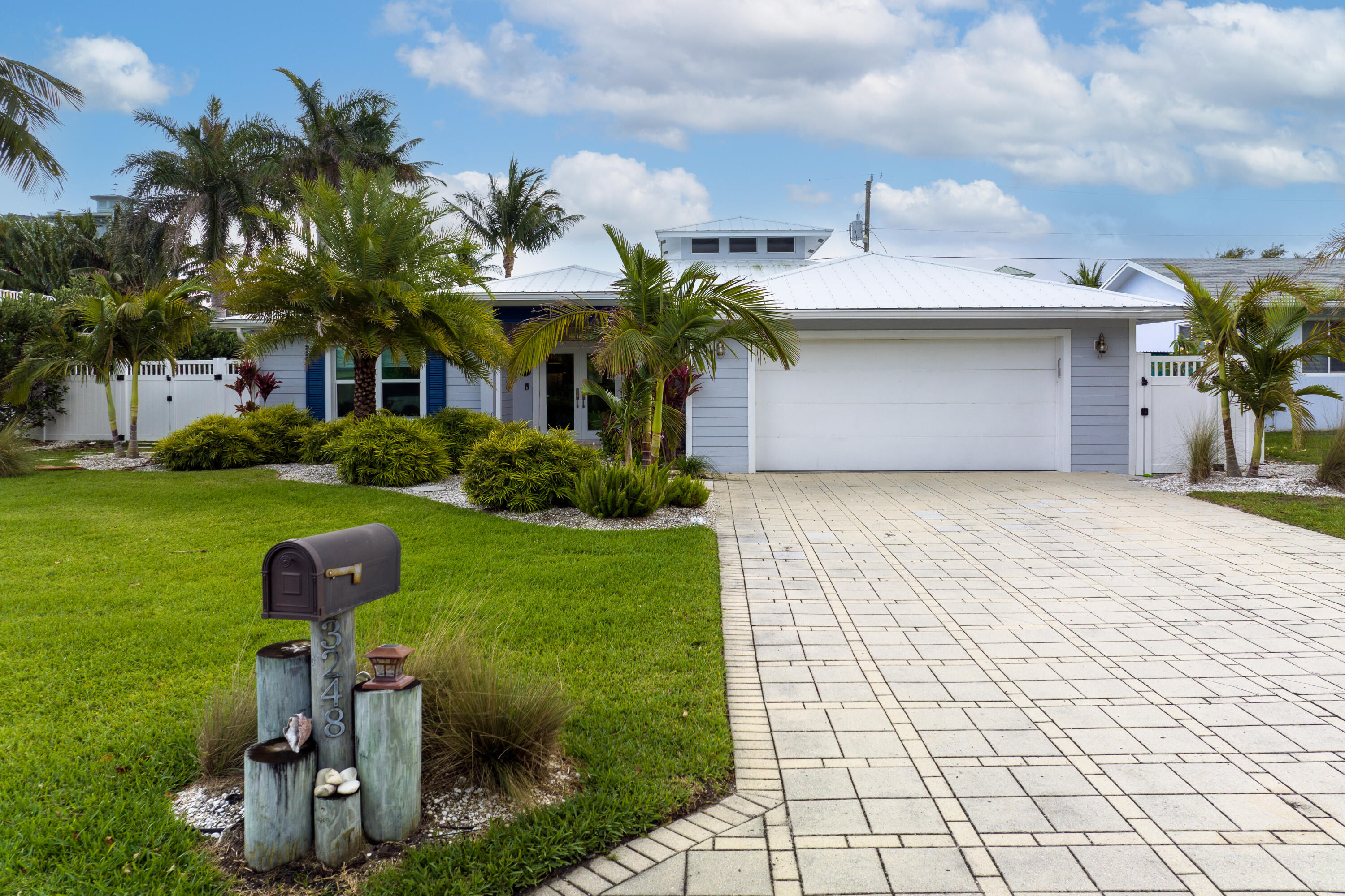 3248 Cove Rd Jupiter FL 33469-print-001-