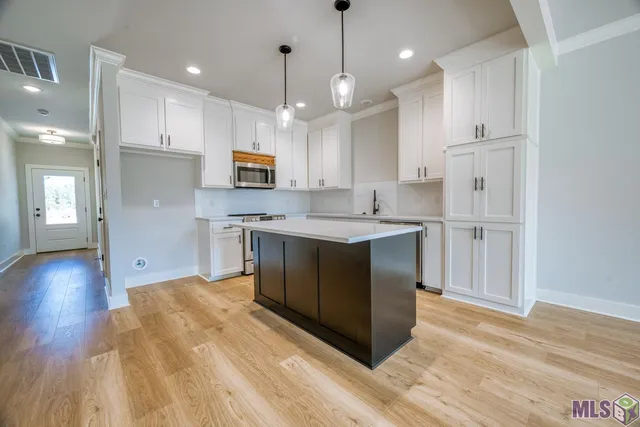 $195,000 | 8739 Lockhart Road, Unit 12B, Denham Springs, LA 70726