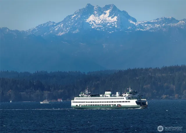 $700,000 | 3647 Trails End Road Northwest, Bremerton, WA 98312