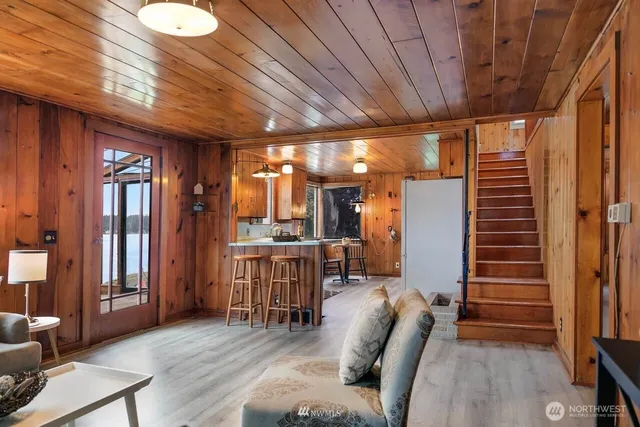 $700,000 | 3647 Trails End Road Northwest, Bremerton, WA 98312