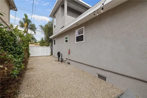 $1,499,000 | 724 San Miguel Avenue, Venice, CA 90291