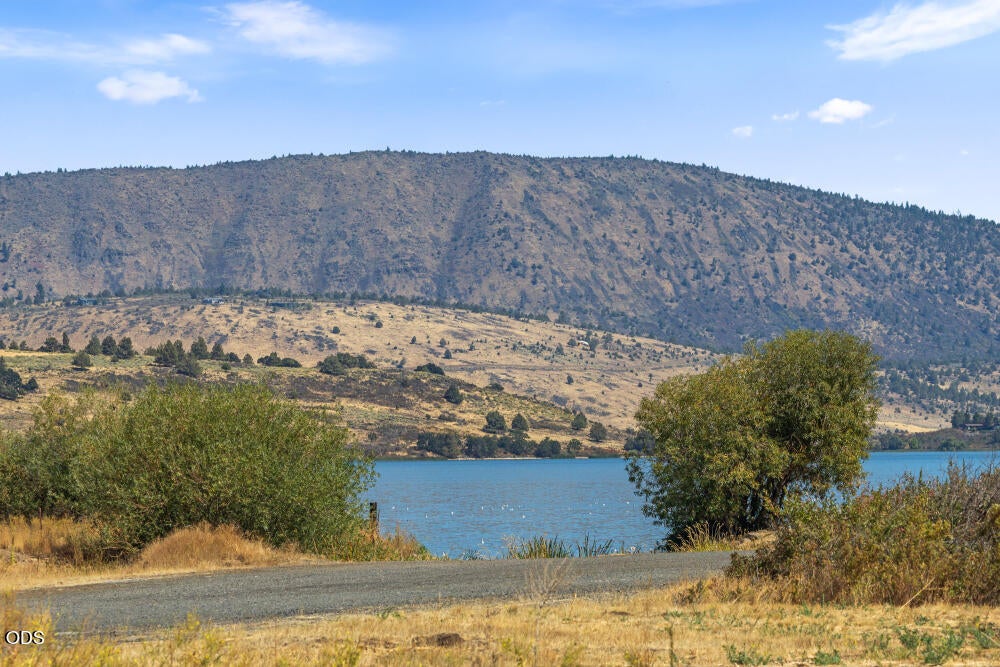 6920 Redstart Road Klamath Falls, OR 97601 - Photo 14 of 68 Gallery Image 14