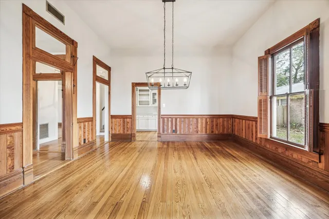 $495,000 | 701 West Third Street, Brenham, TX 77833