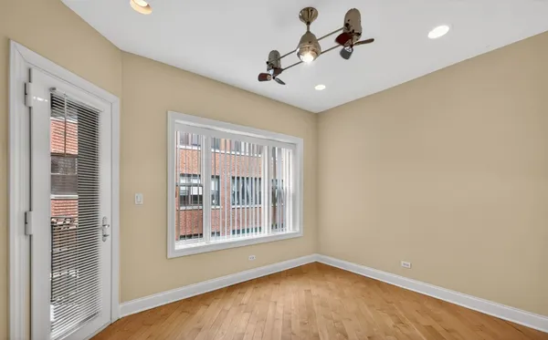 $199,900 | 906 West Winona Street, Unit 2S, Chicago, IL 60640