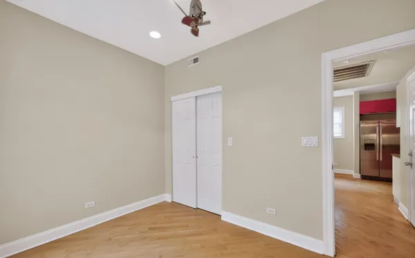 $199,900 | 906 West Winona Street, Unit 2S, Chicago, IL 60640