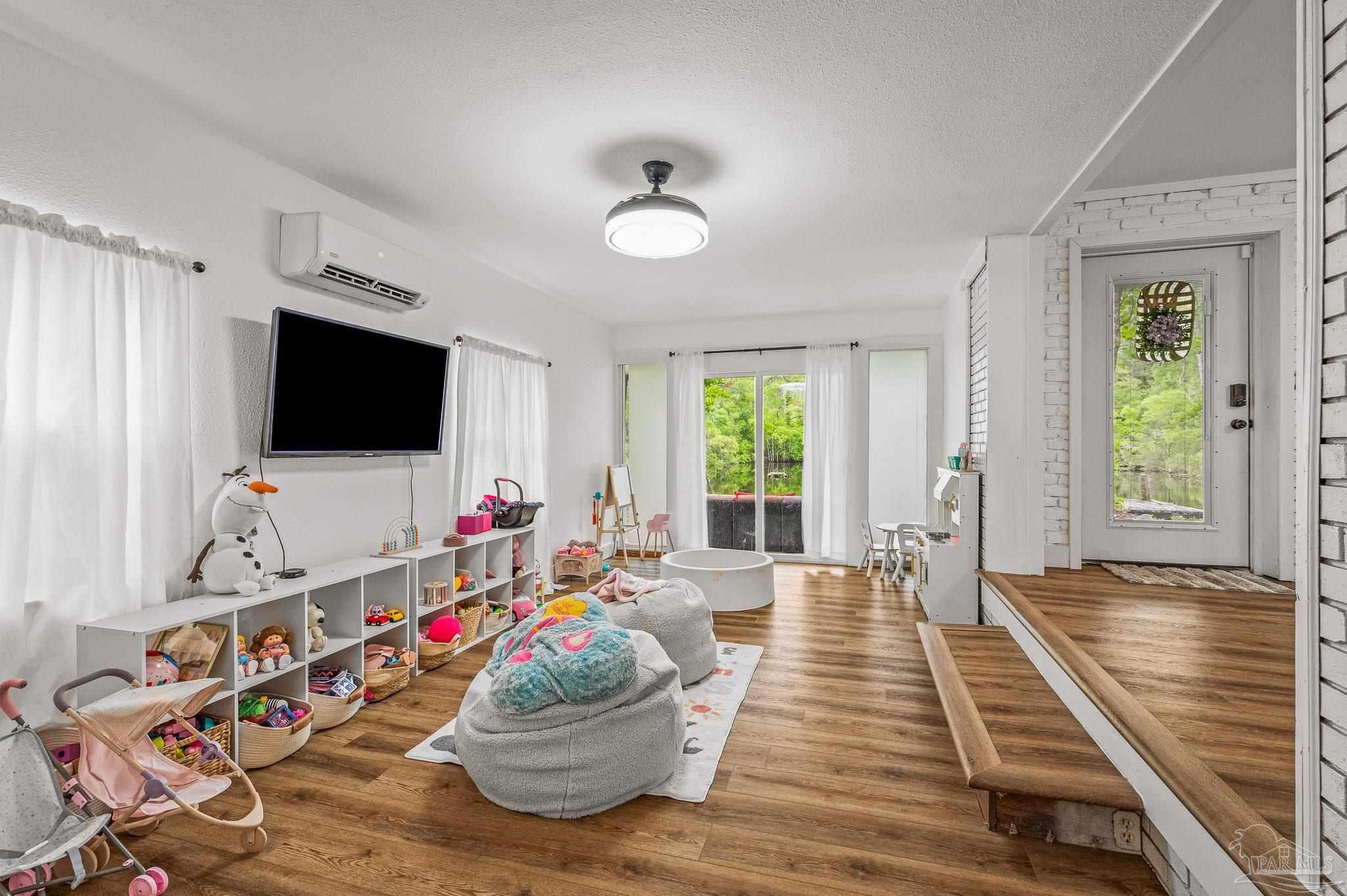 8423 Kause Road Pensacola, FL 32506 - Photo 27 of 48