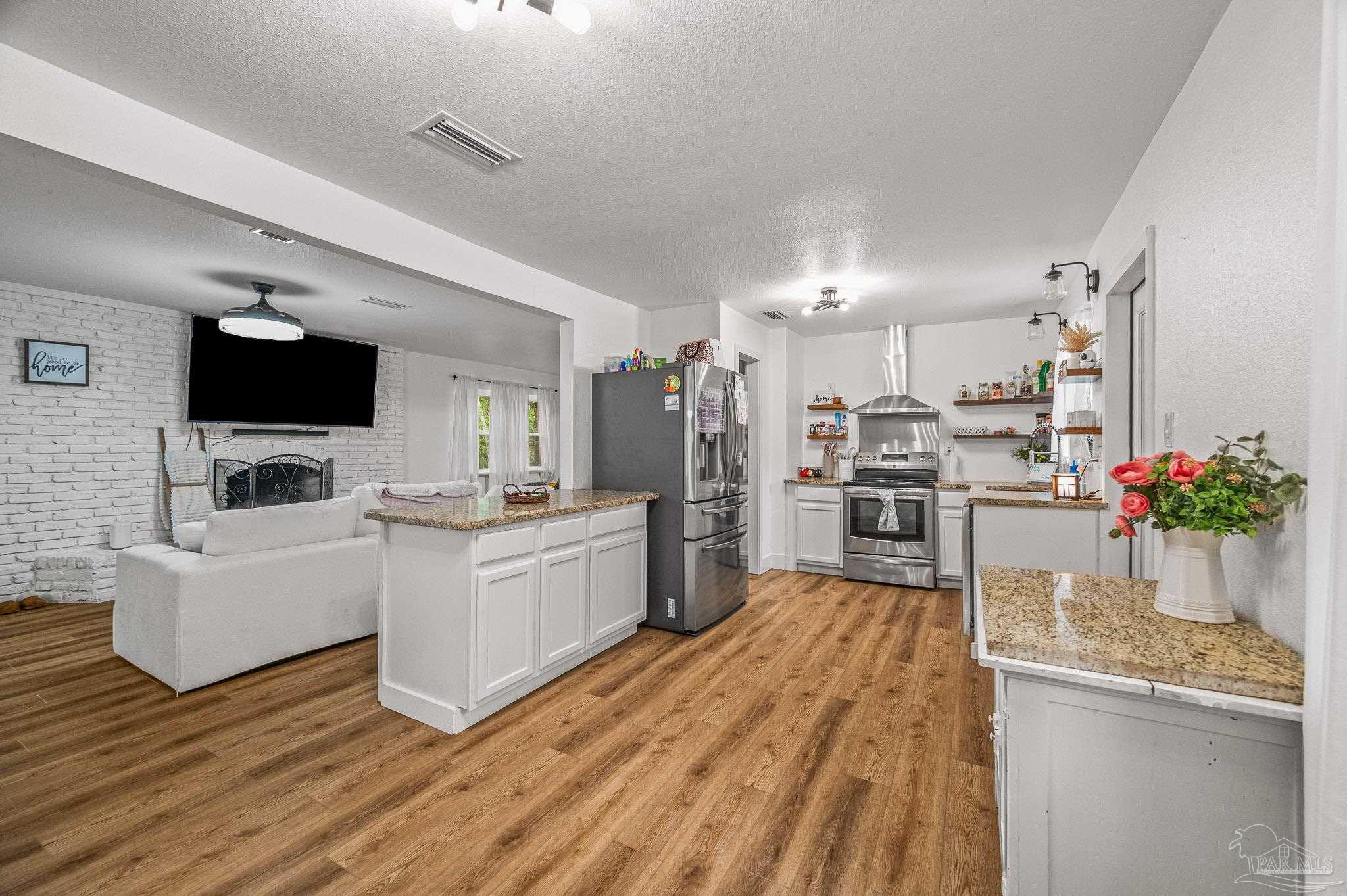 8423 Kause Road Pensacola, FL 32506 - Photo 3 of 48