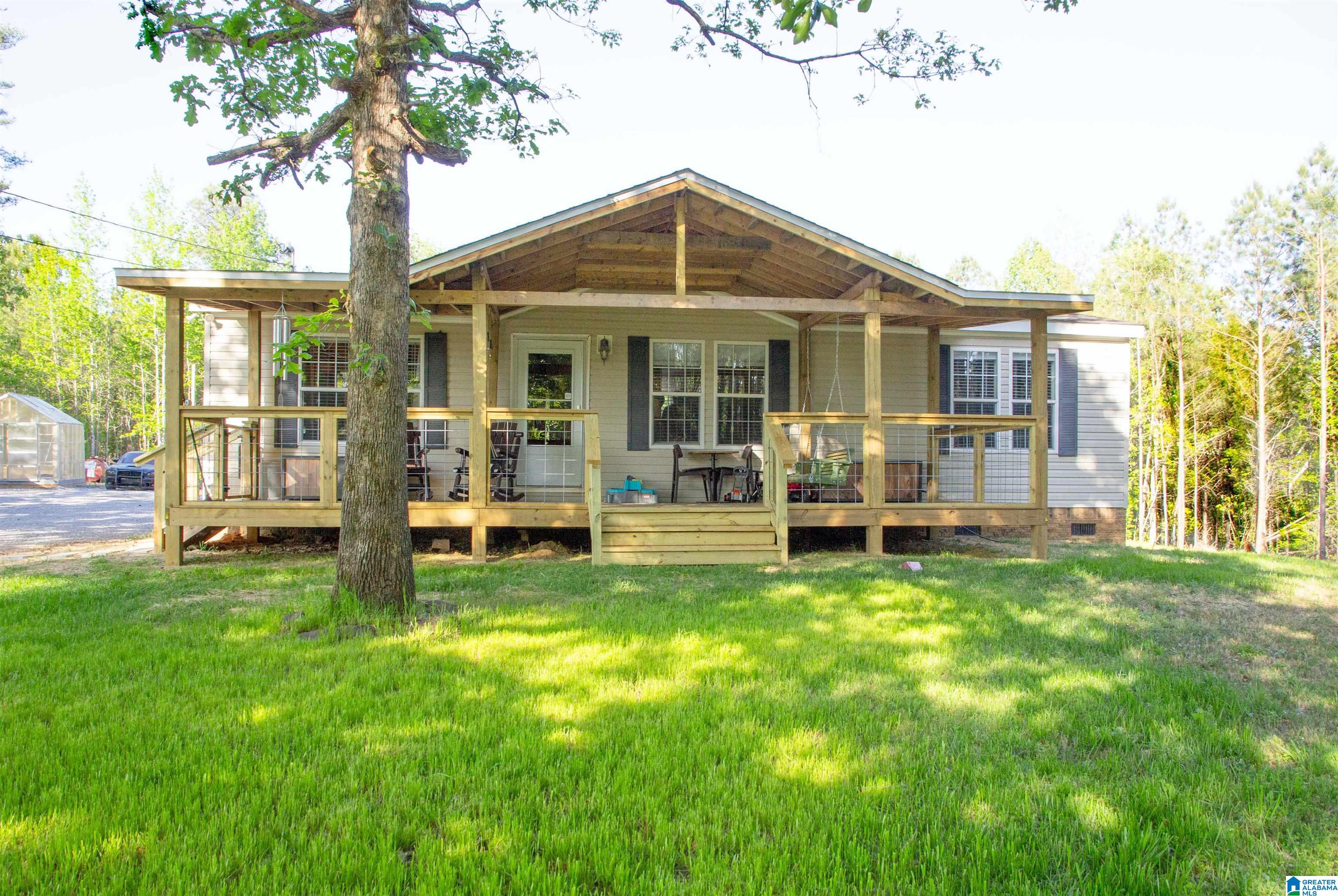139 Tree Line Drive Odenville, AL 35120 - Photo 2 of 20