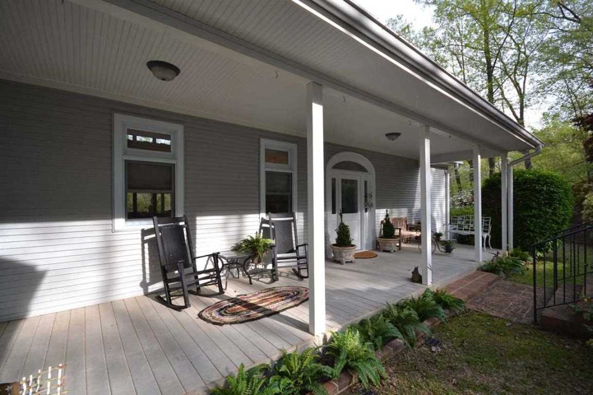 748 Reed Creek Point Hartwell, GA 30643 - Photo 3 of 30