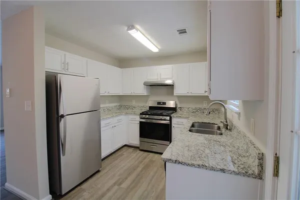 $1,895 | 2363 Mills Bend, Decatur, GA 30034