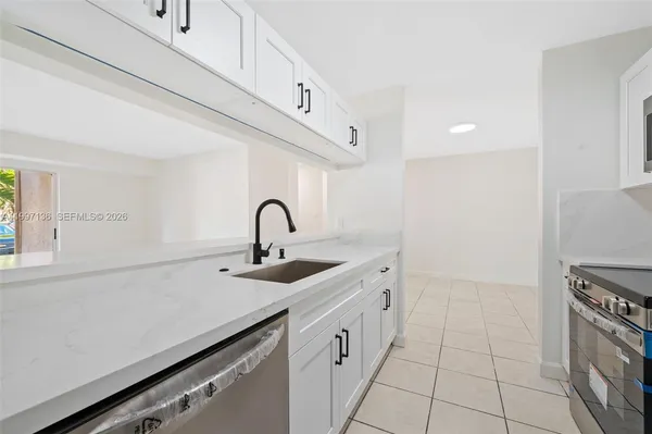$2,300 | 10610 Southwest 158th Court, Unit 105, Miami, FL 33196