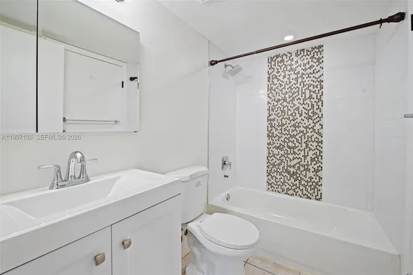 $2,300 | 10610 Southwest 158th Court, Unit 105, Miami, FL 33196