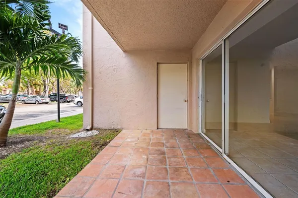 $2,300 | 10610 Southwest 158th Court, Unit 105, Miami, FL 33196