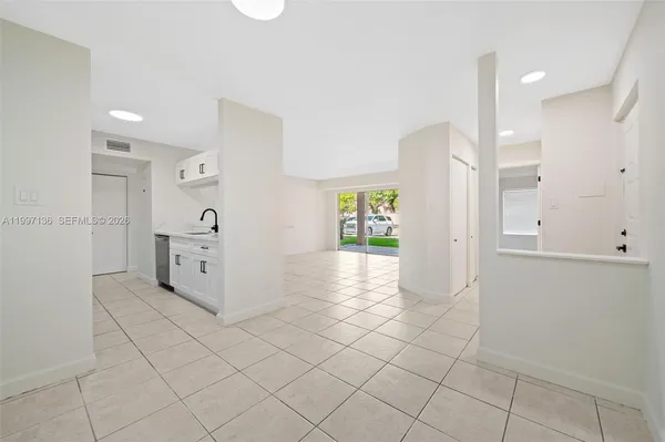 $2,300 | 10610 Southwest 158th Court, Unit 105, Miami, FL 33196