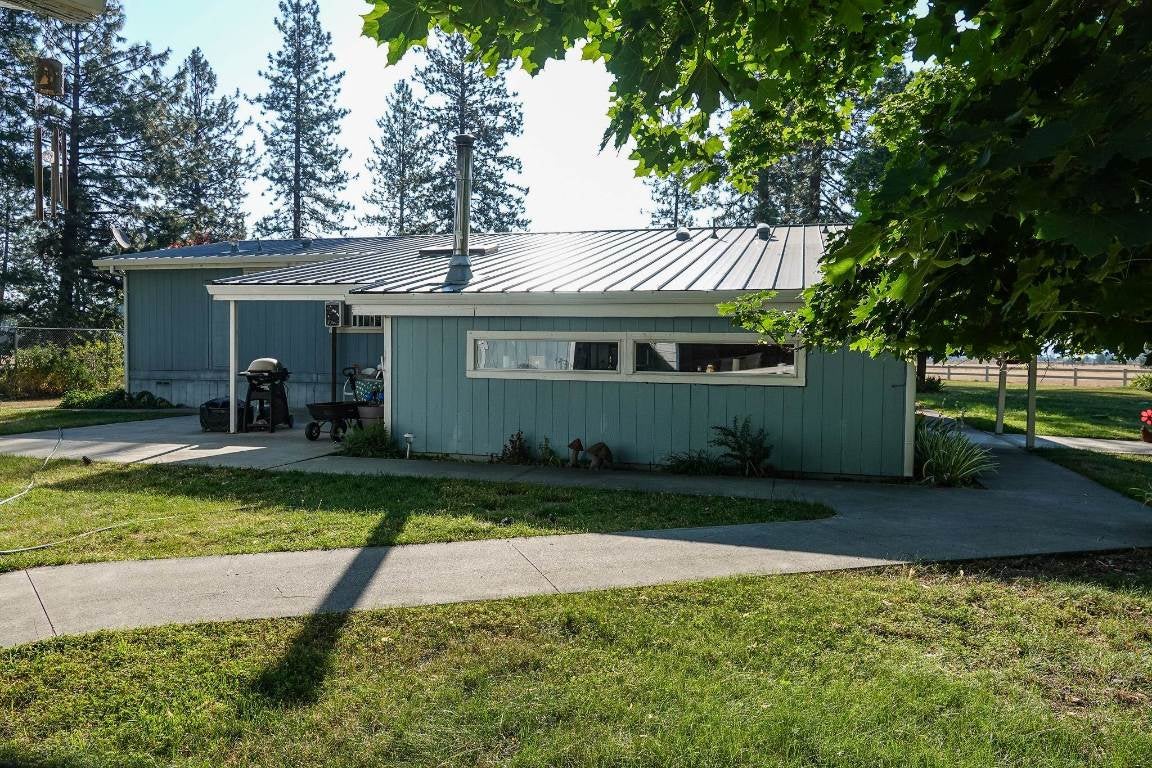 323 Greenview Road Greenview, CA 96037 - Photo 5 of 49 Gallery Image 5