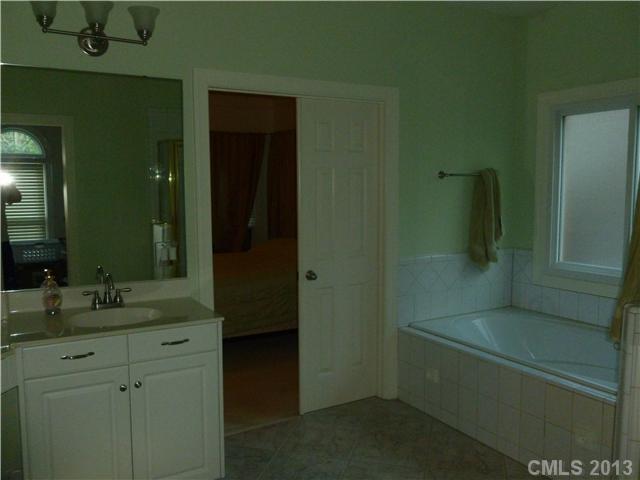 310 Sardis Pointe Road Matthews, NC 28105 - Photo 11 of 11 Gallery Image 11