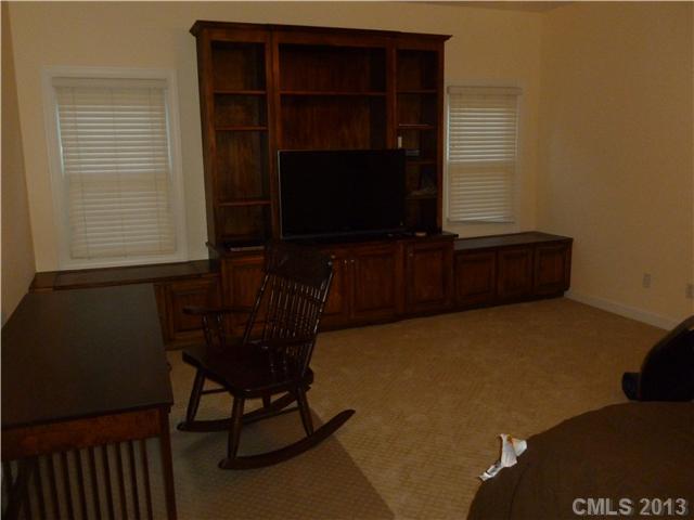 310 Sardis Pointe Road Matthews, NC 28105 - Photo 10 of 11 Gallery Image 10