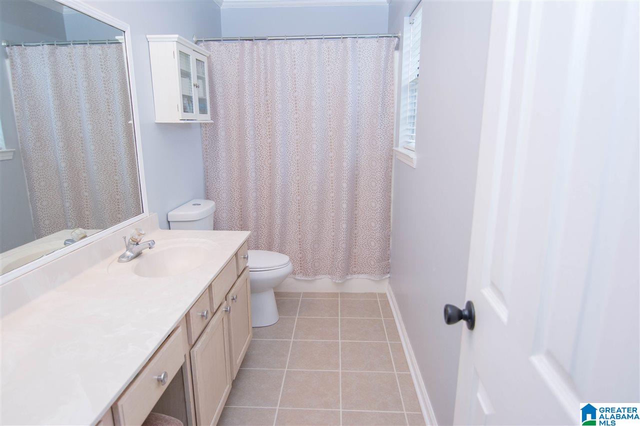 141 West Stonehaven Circle Pelham, AL 35124 - Photo 8 of 19