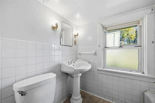 $150,000 | 132 Burns Street, Imperial, PA 15126