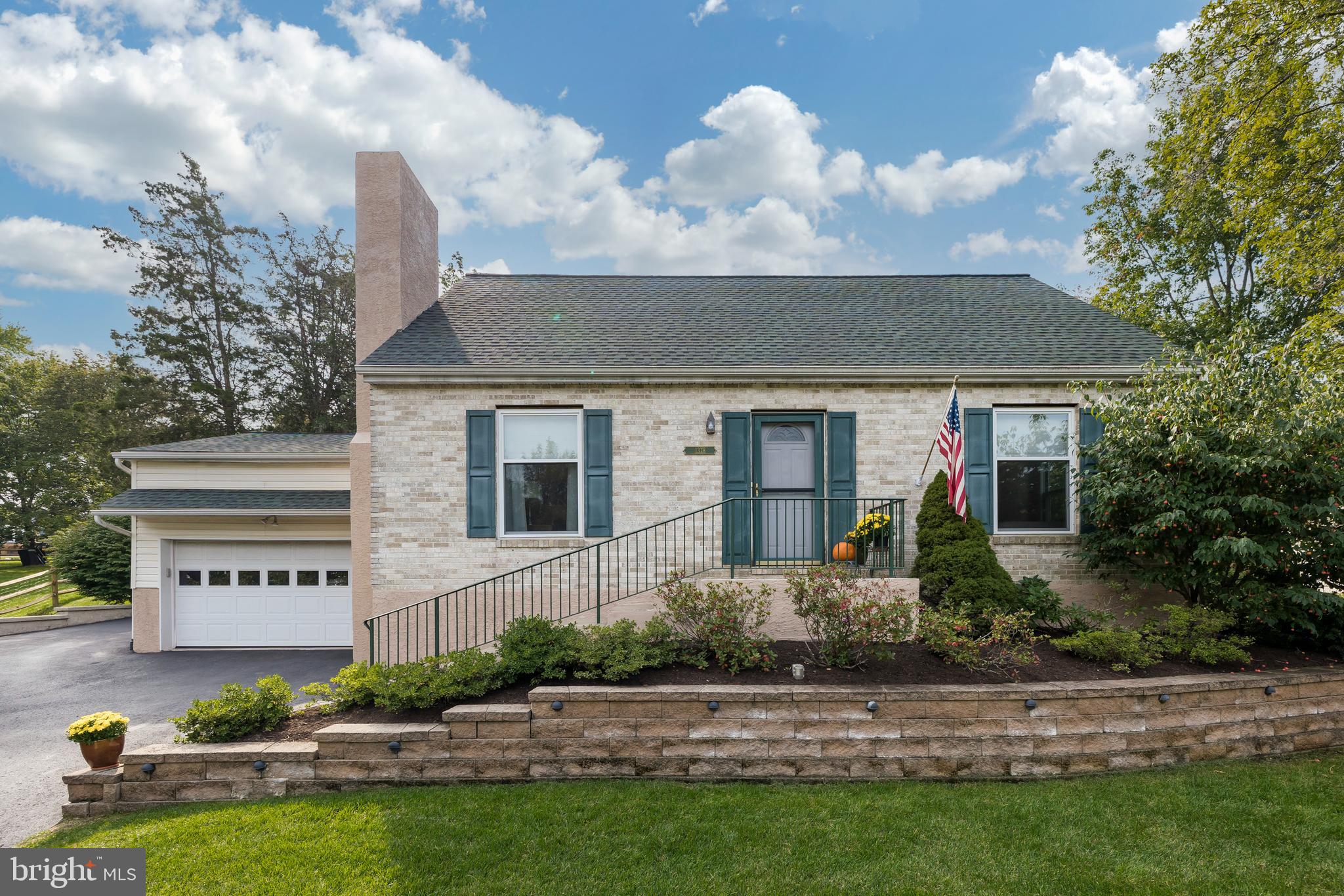 1378 North Valley Road Pottstown, PA 19464 - Photo 2 of 44 Gallery Image 2