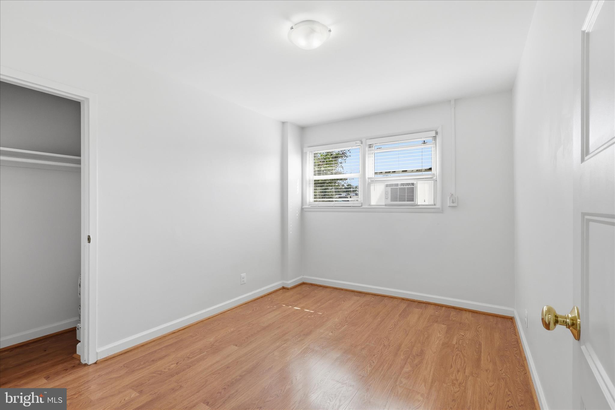 4635 20th Road North, Unit 6 Arlington, VA 22207 - Photo 14 of 22 Bedroom