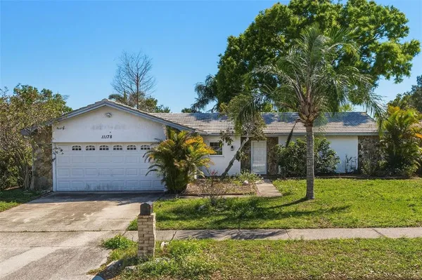 $2,500 | 11178 112th Avenue, Largo, FL 33778
