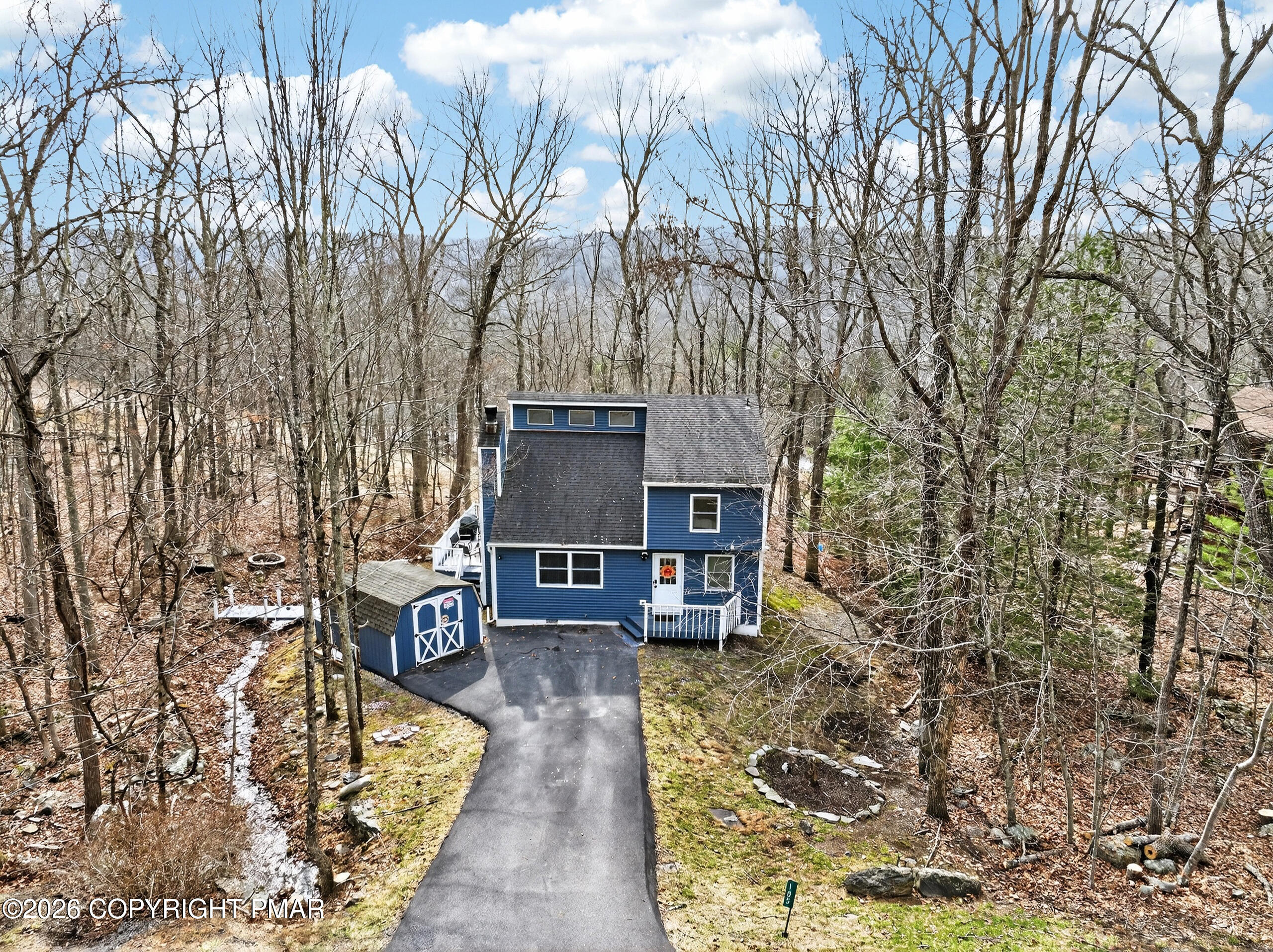 185 Salisbury Road Bushkill, PA 18324 - Photo 3 of 45 Front Aerial