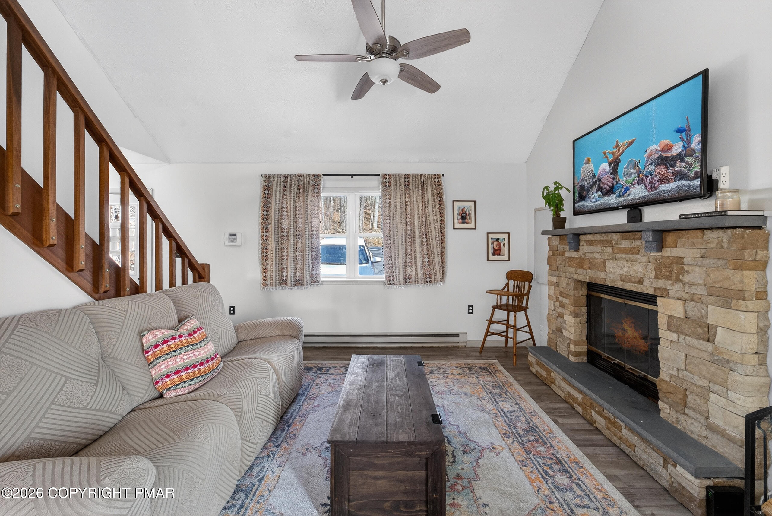 185 Salisbury Road Bushkill, PA 18324 - Photo 10 of 45 Living Room View 4