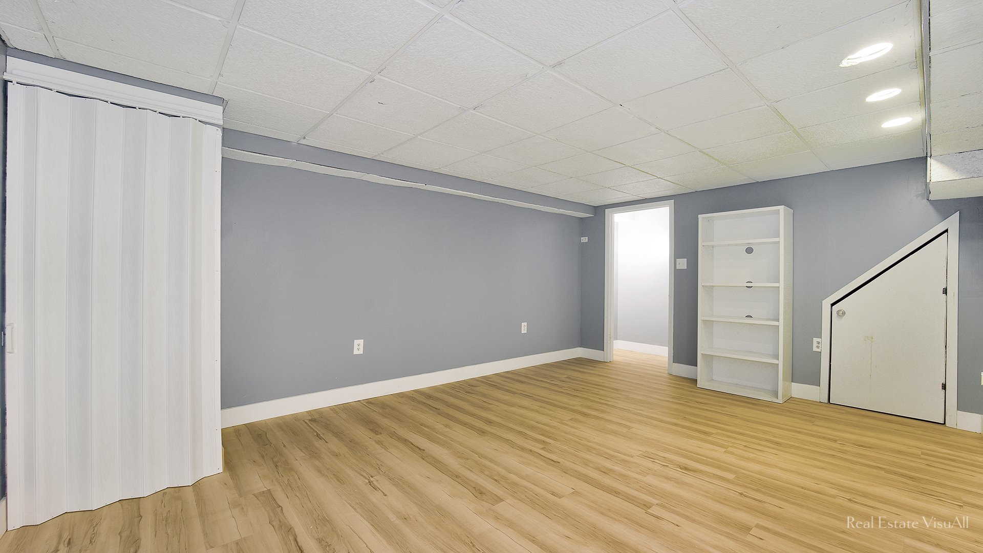 1452 Inverrary Lane Deerfield, IL 60015 - Photo 14 of 16 a view of an empty room with wooden floor
